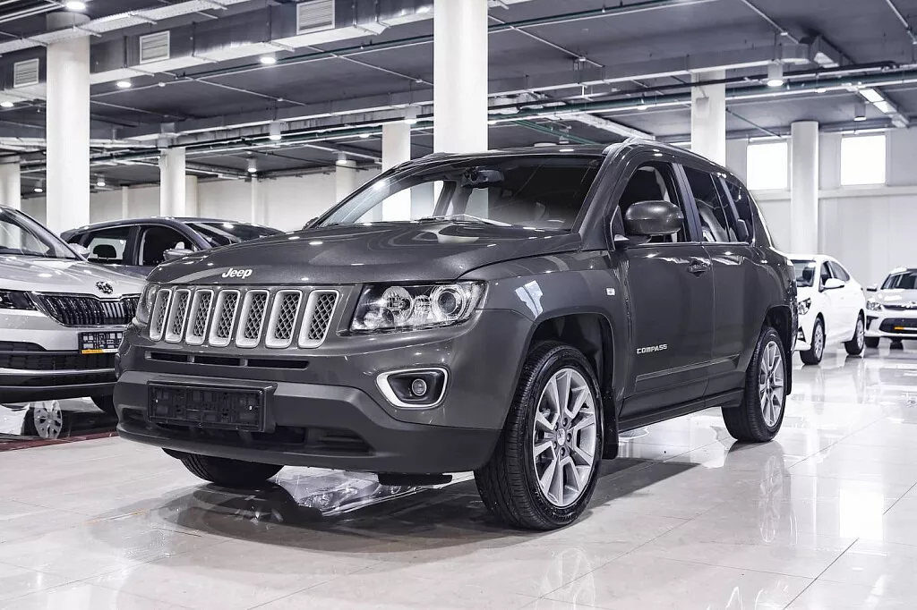 Купить Compass с пробегом