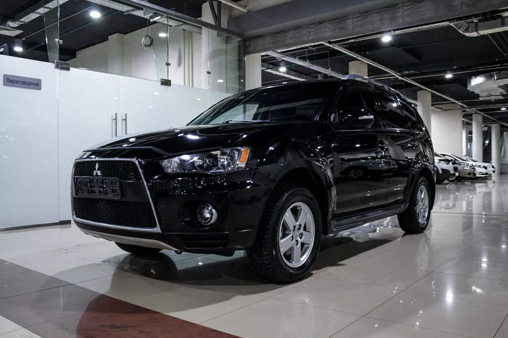 Купить Outlander с пробегом