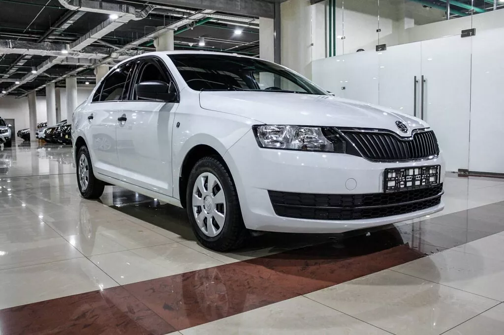 Купить Rapid с пробегом